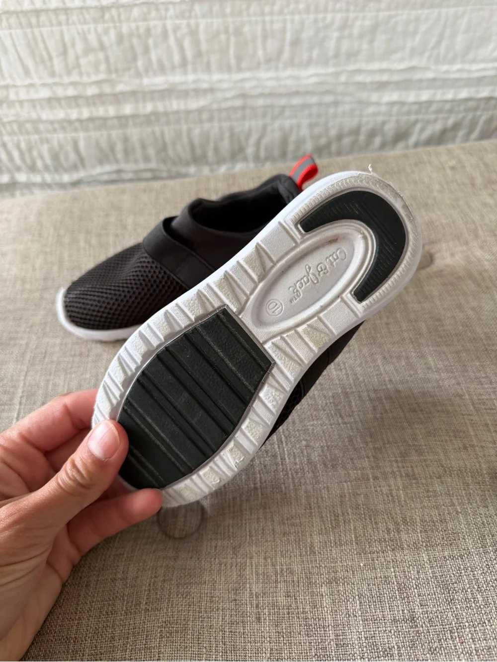 Cat & Jack toddler Water Shoes size 10